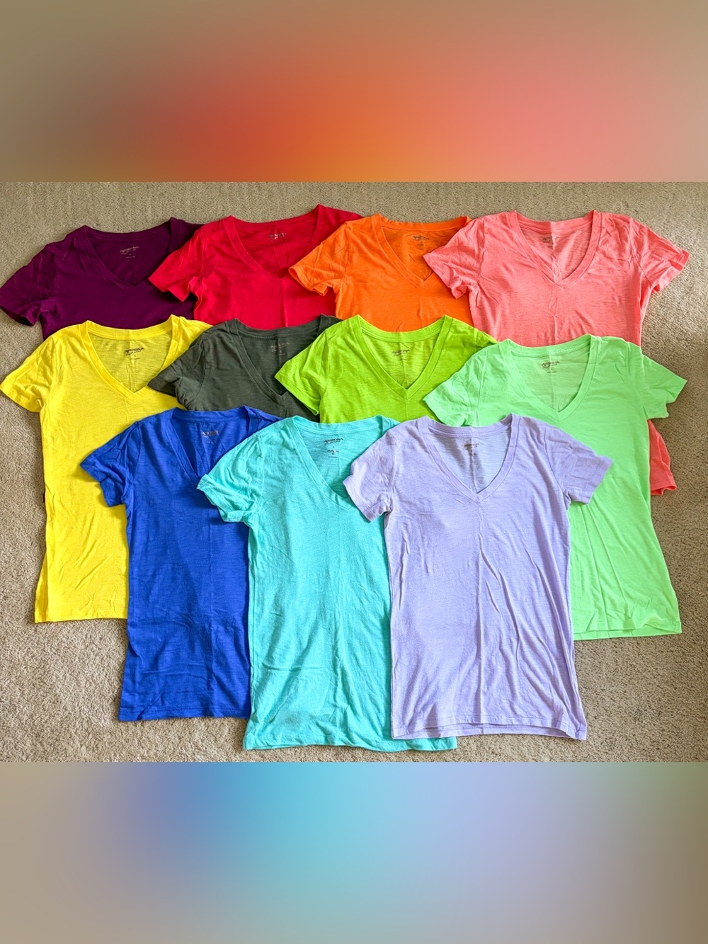 Set of 11 Arizona Jeans Co. V-Neck T-shirts - Women/Juniors